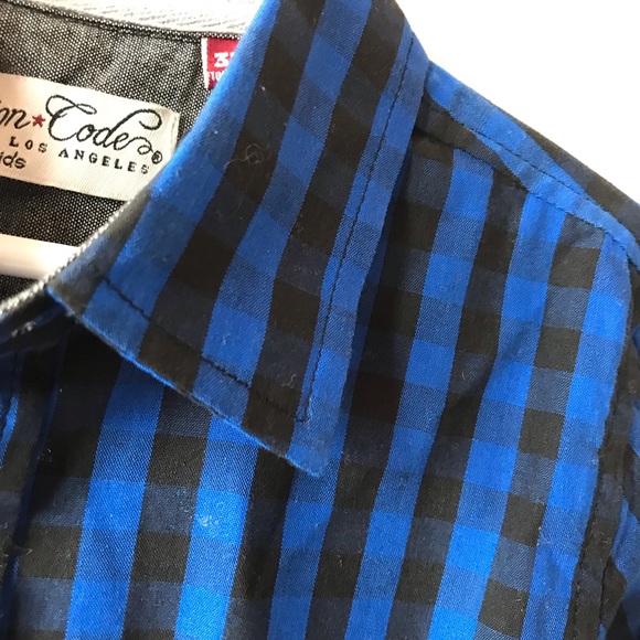 3T Sovereign Code Button Up - Picture 5 of 6